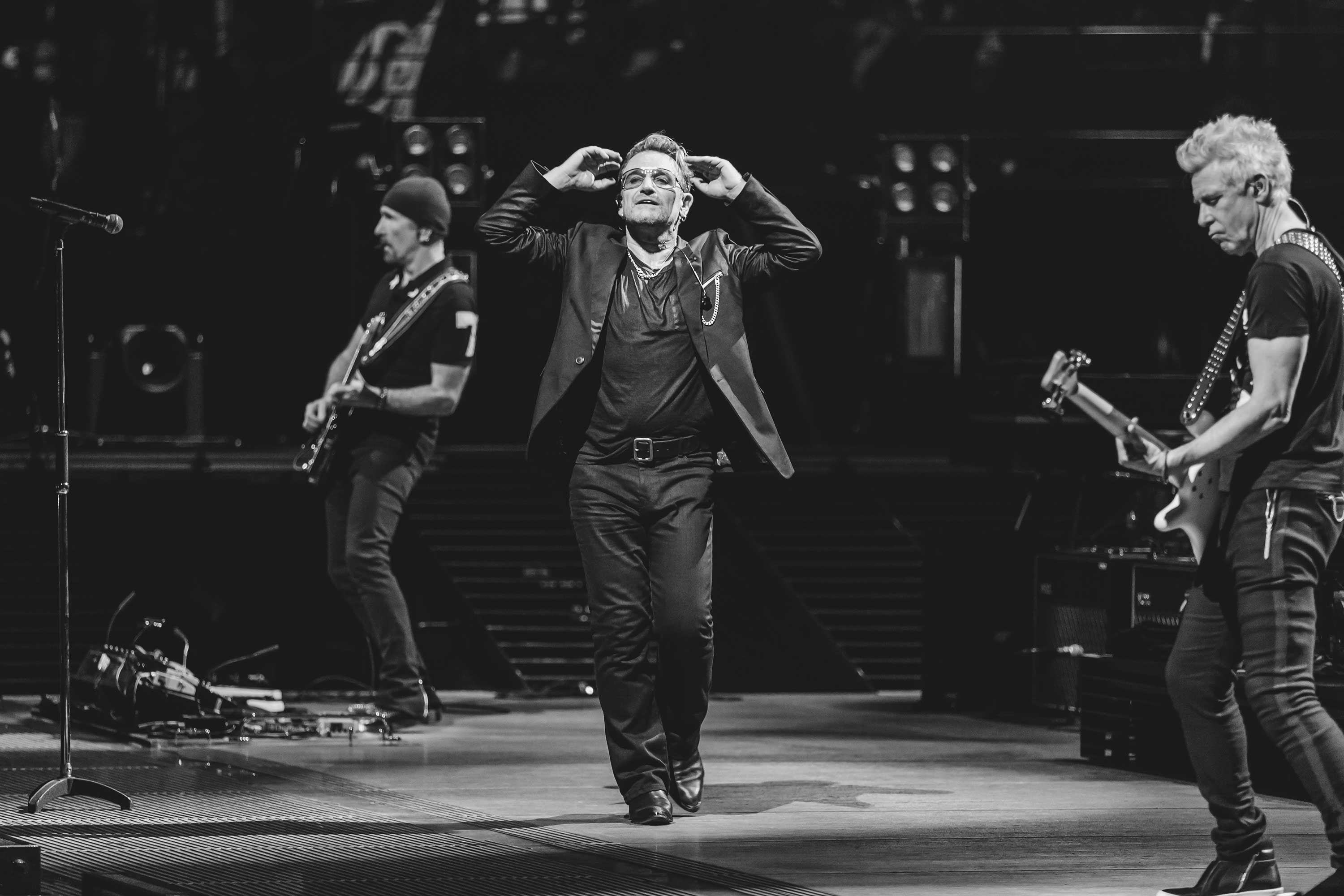U2